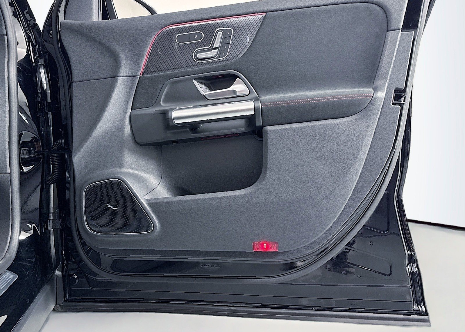 2026 Mercedes-Benz GLA AMG GLA 35 - Photo 23