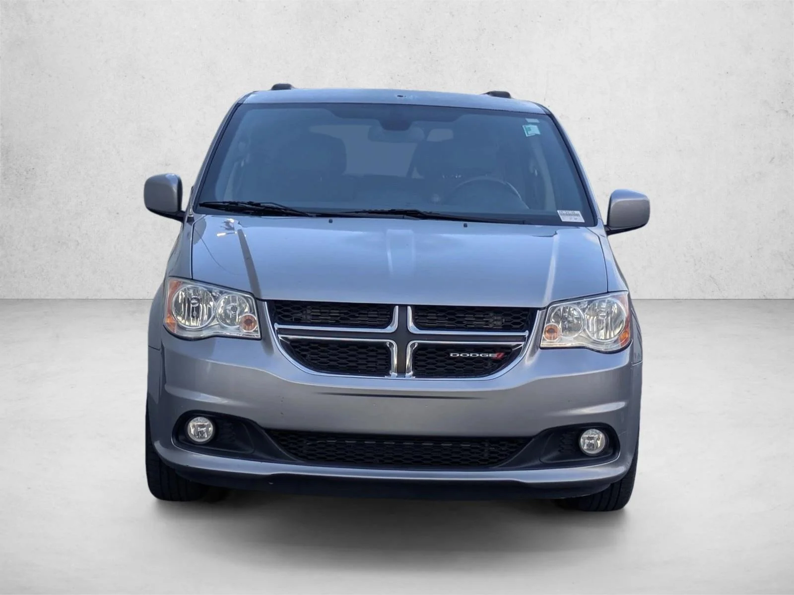 Used 2019 Billet Clearcoat Dodge SXT image 2