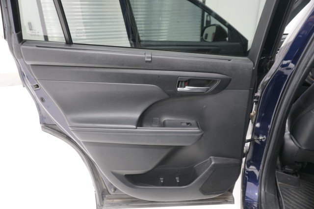 Used 2023  Toyota XSE image 21