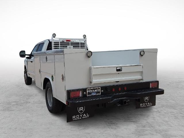 New 2025 Oxford White Ford F-350® XL image 33