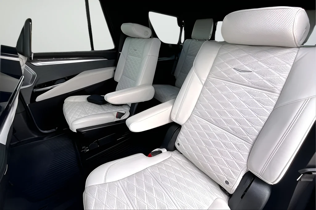 Used 2026 Red Cadillac V-Series image 18