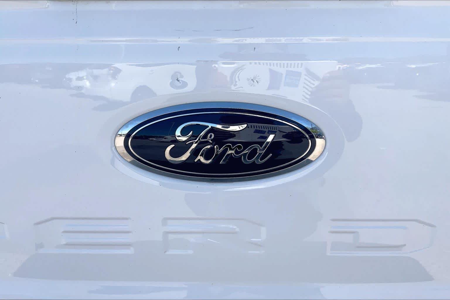 Used 2024 Oxford White Ford XL image 30