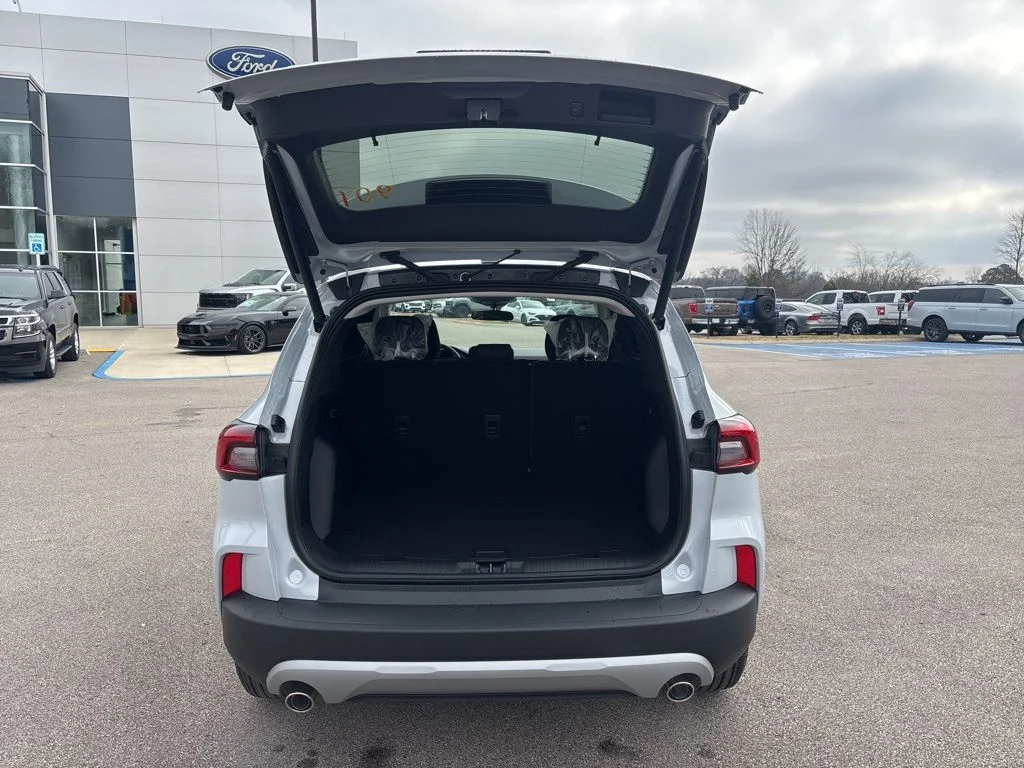 New 2026 Silver Ford Active image 9