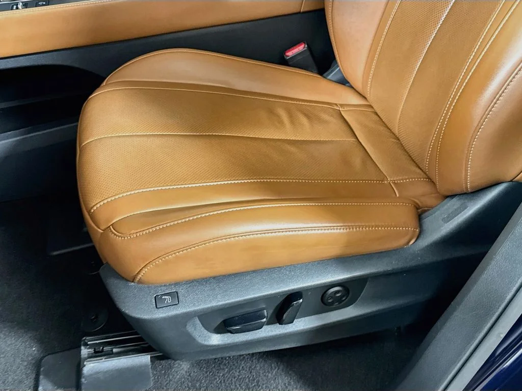 Certified Used 2023 Blue INFINITI Sensory image 26