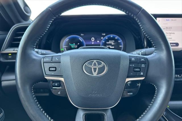 Certified Used 2025 BRONZE AGE* Toyota  image 23