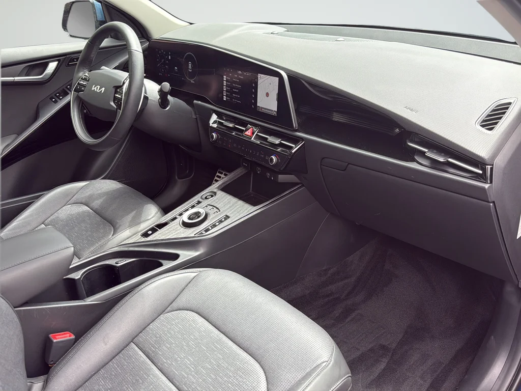 Used 2023 Blue Kia Wave image 11