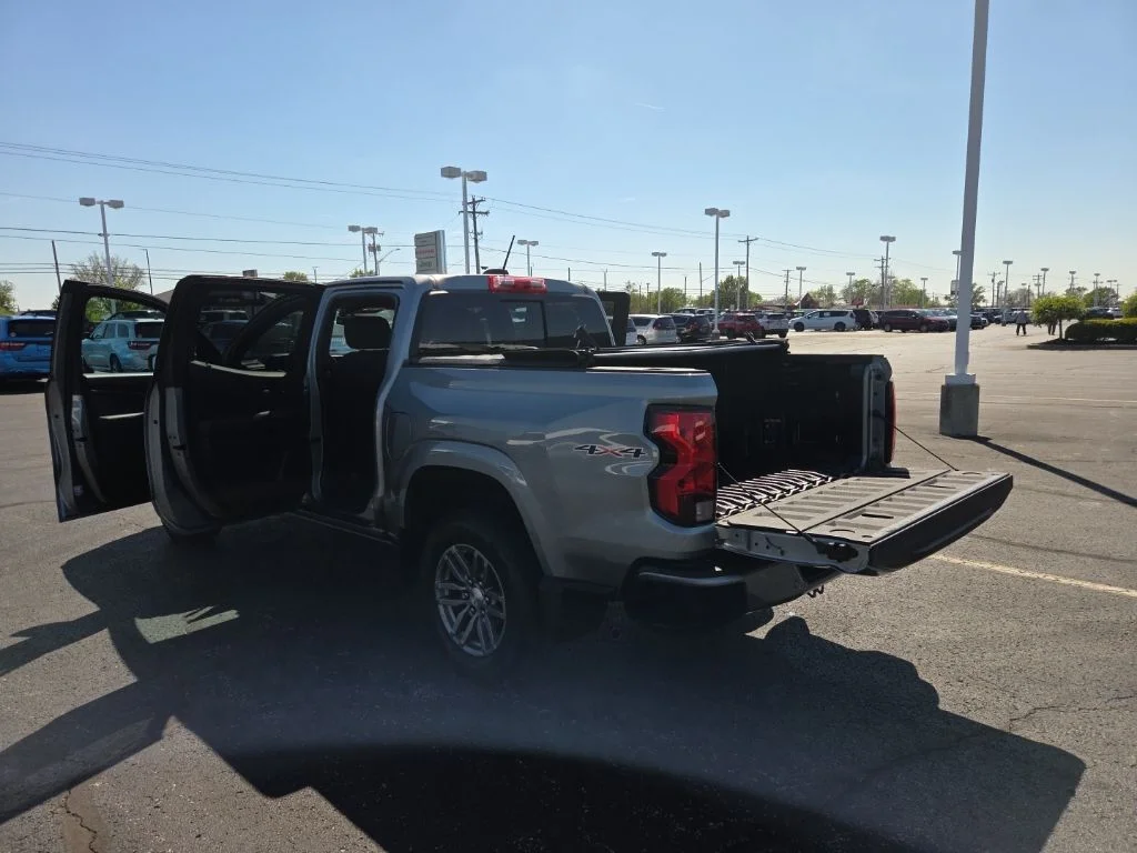 Used 2023 Gray Chevrolet LT image 20