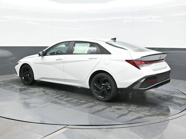 New 2026 White Hyundai SEL Sport image 3