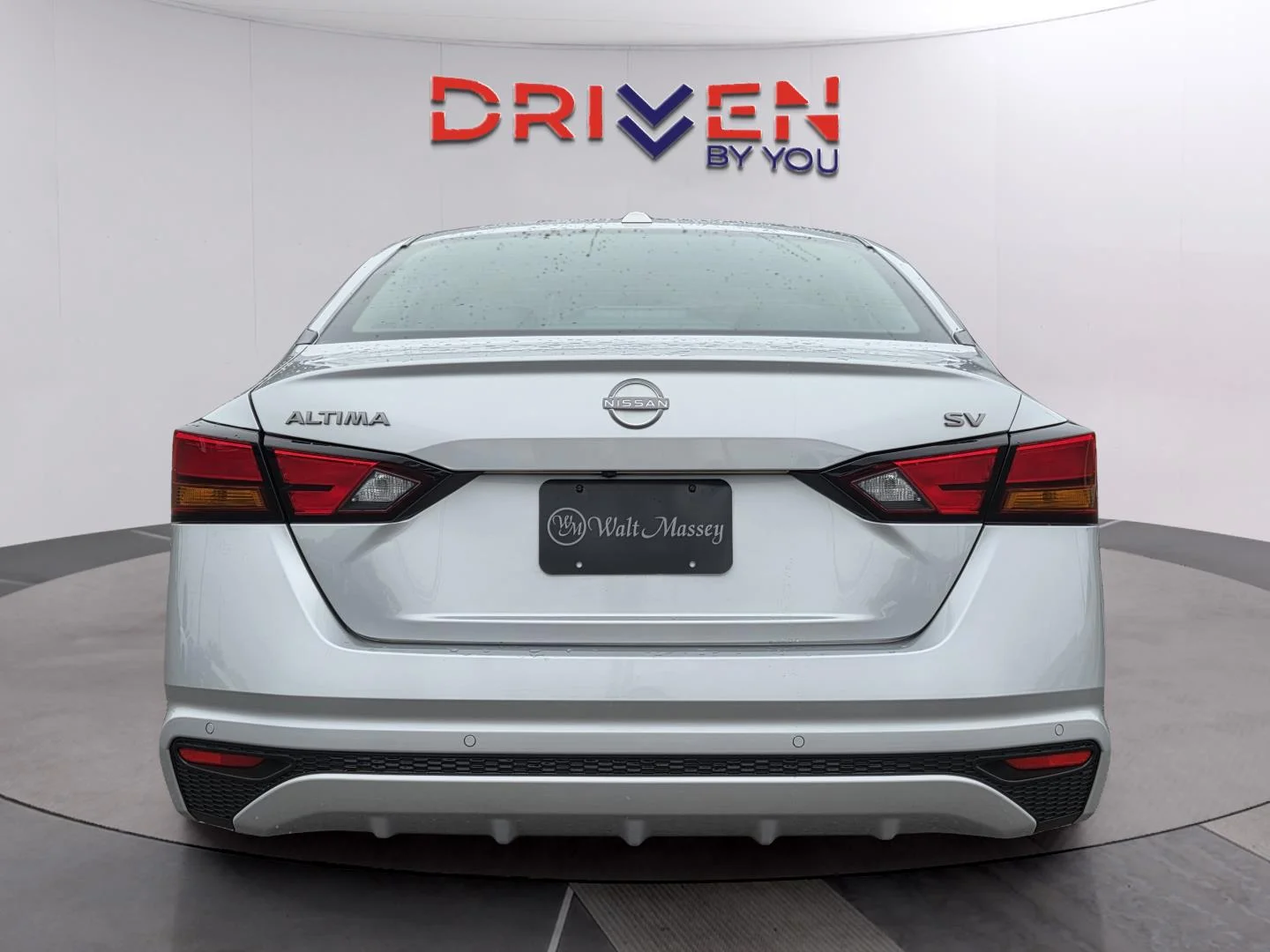 Used 2023 Brilliant Silver Metallic Nissan 2.5 SV image 4