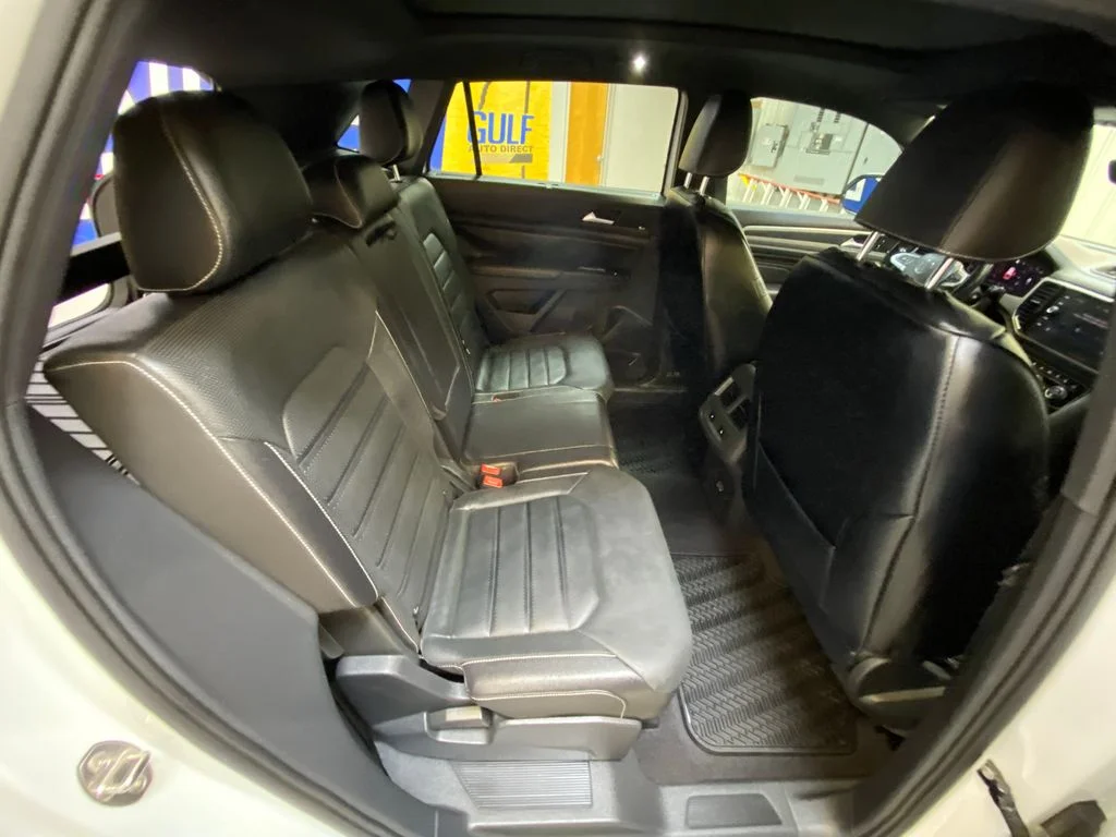 Used 2020 White Volkswagen 3.6L V6 SEL Premium image 30