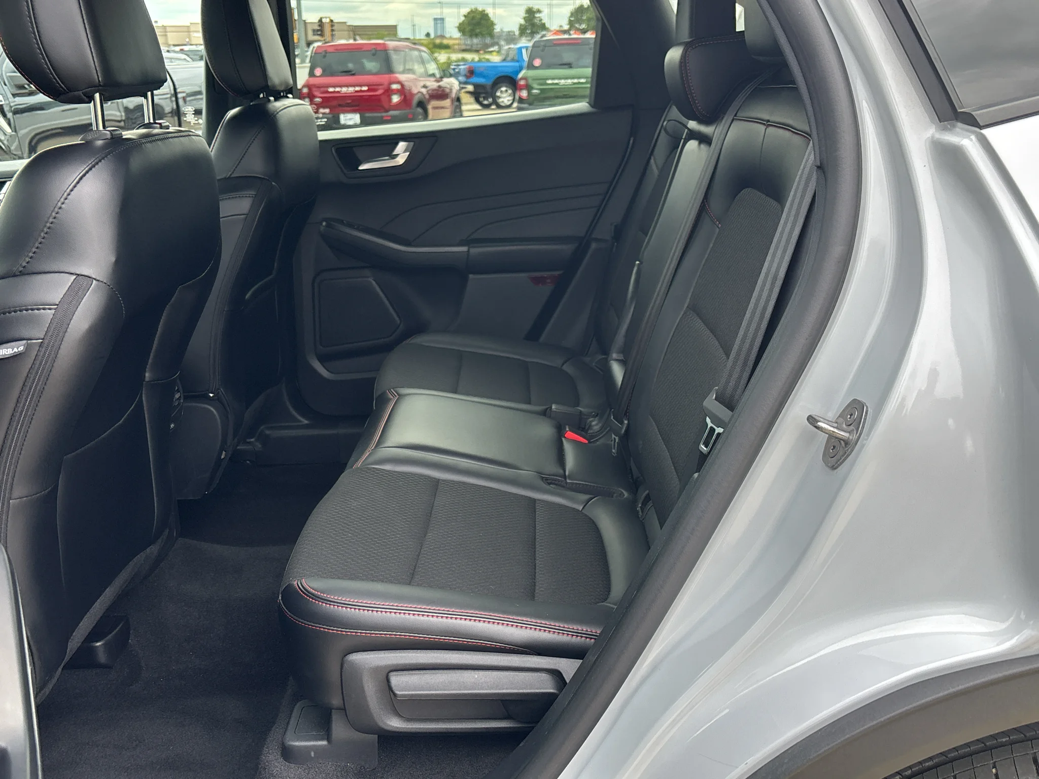 Used 2025 Space Silver Ford ST-Line Select image 11