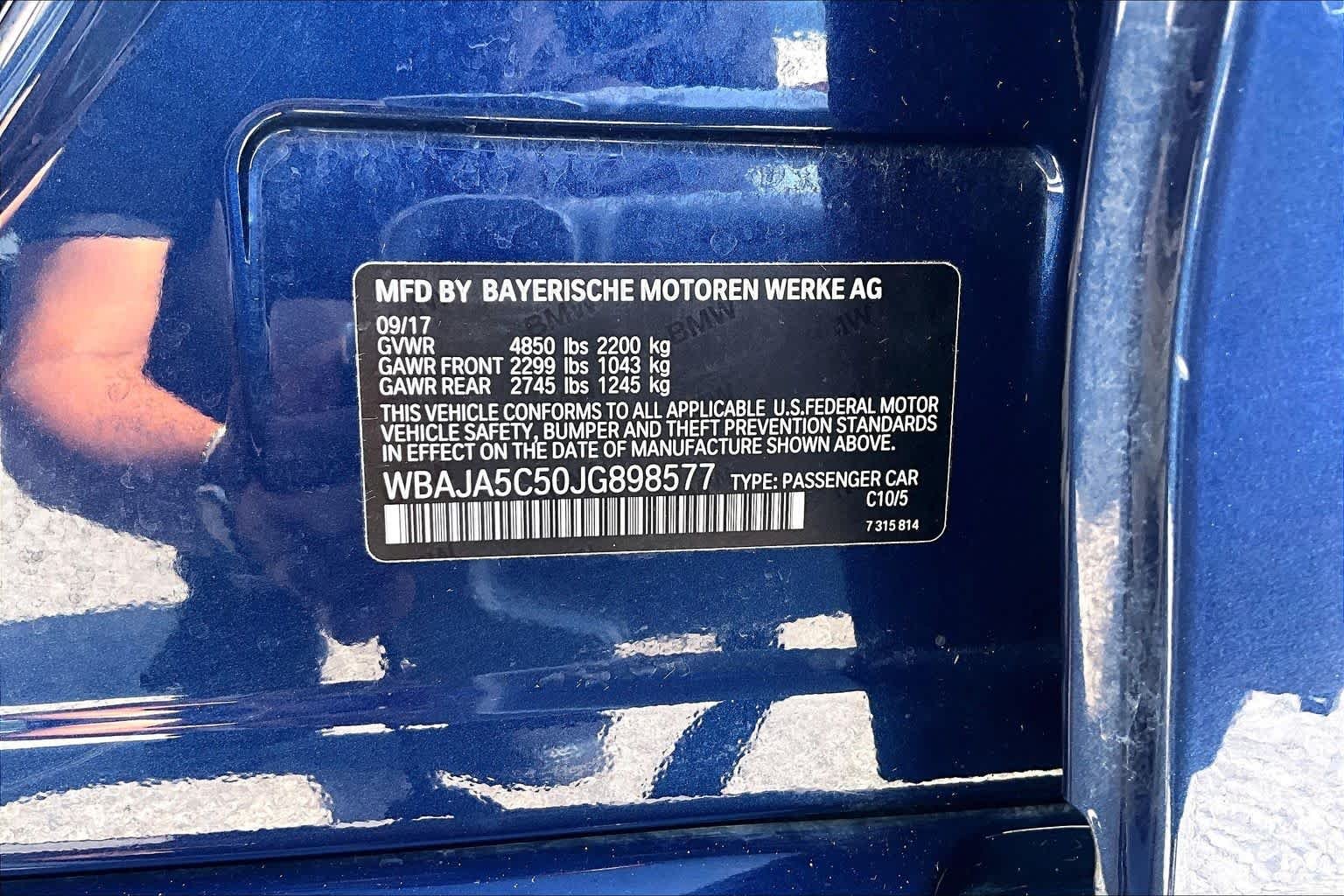 Used 2018 Mediterranean Blue Metallic BMW 530i image 38
