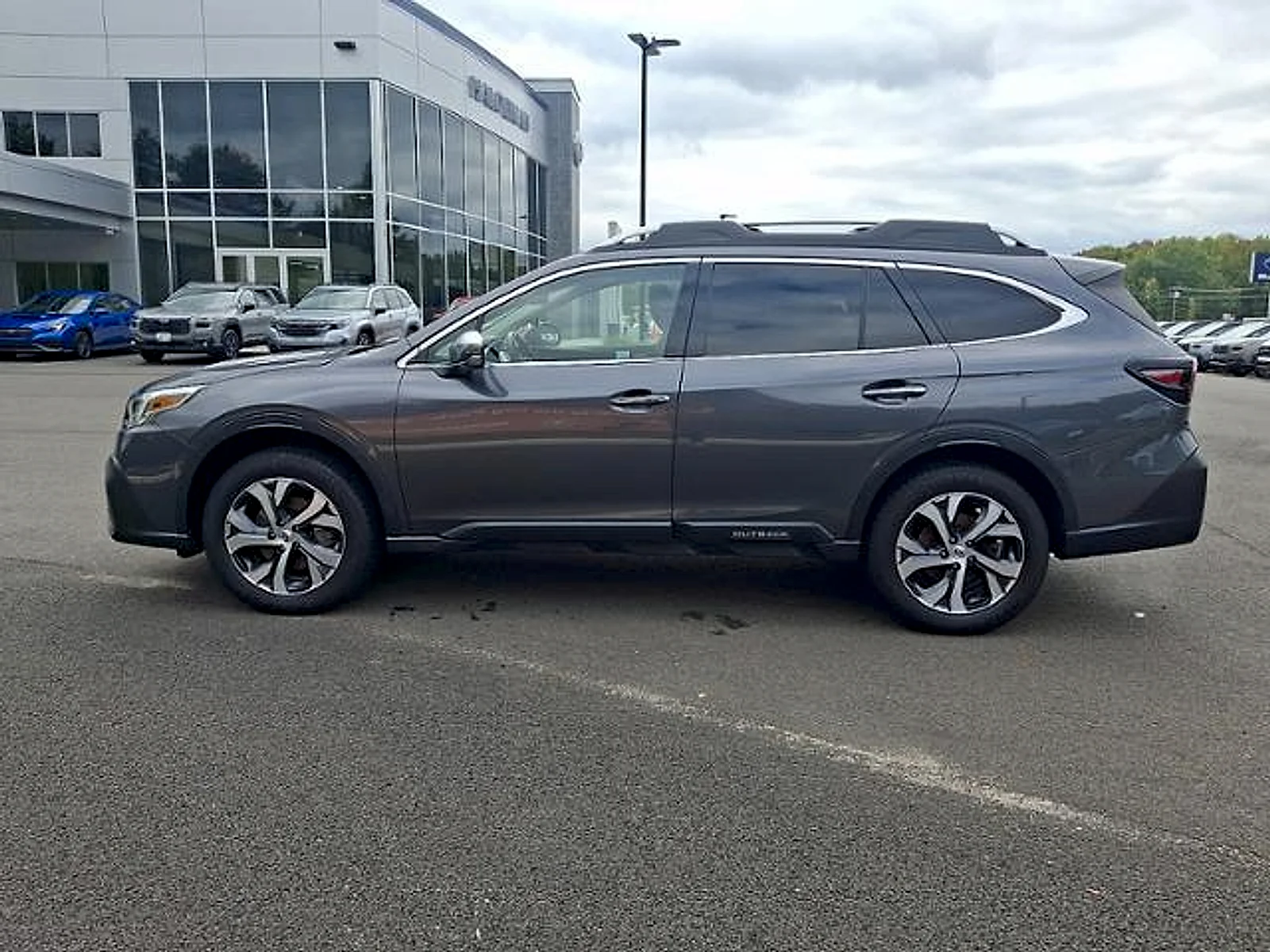 Used 2022 Magnetite Gray Metallic Subaru Touring XT image 4