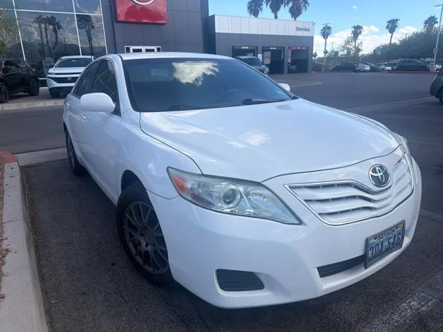 Used 2011 Super White Toyota LE image 3