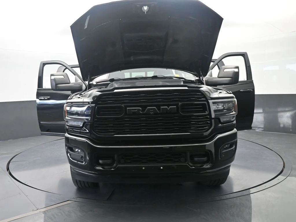 Used 2023 Diamond Black Crystal Pearlcoat Ram Limited image 87