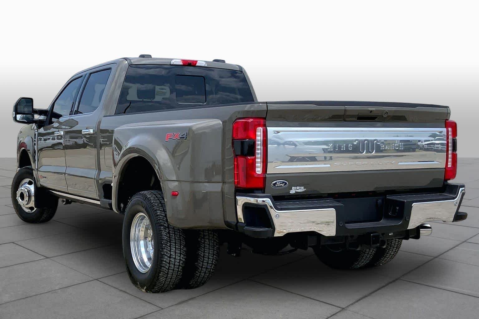 New 2026 Marsh Gray Ford F-350® King Ranch® image 9