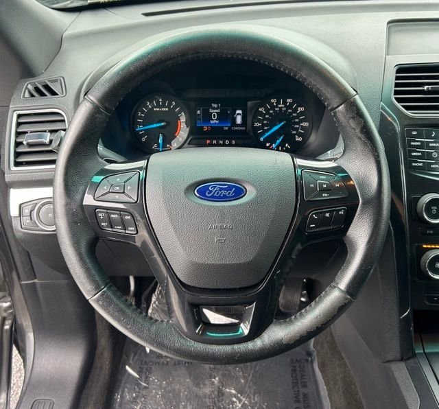Used 2017 Gray Ford XLT image 14