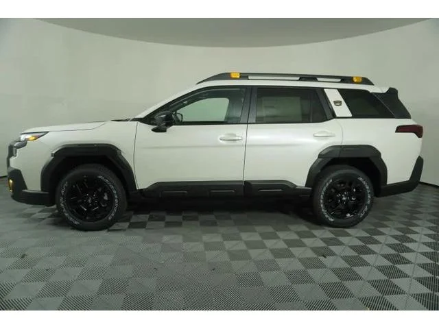 New 2026 CRYSTAL WHITE PEARL Subaru Wilderness image 4