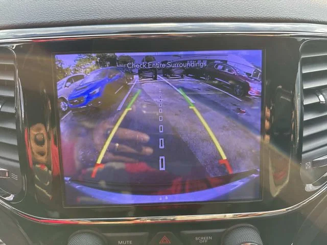 Used 2019 Silver Jeep Altitude image 28
