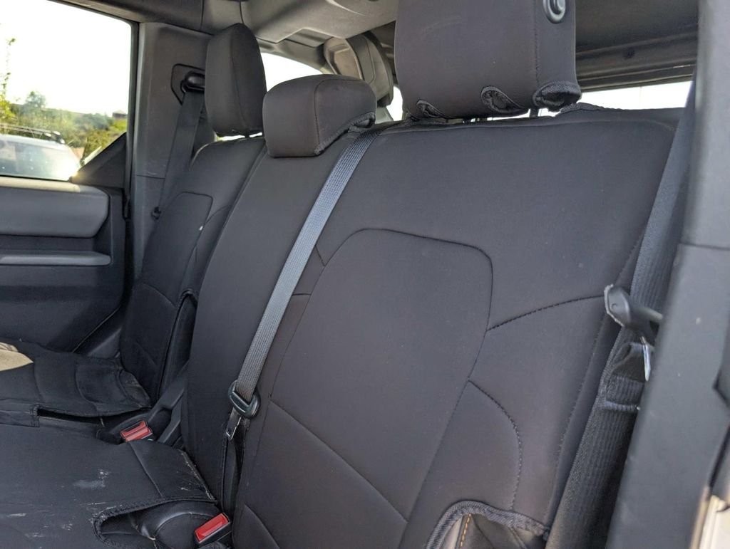 Used 2022 Green Ford Badlands image 17