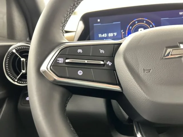 2027 Chevrolet Equinox ACTIV - Photo 11
