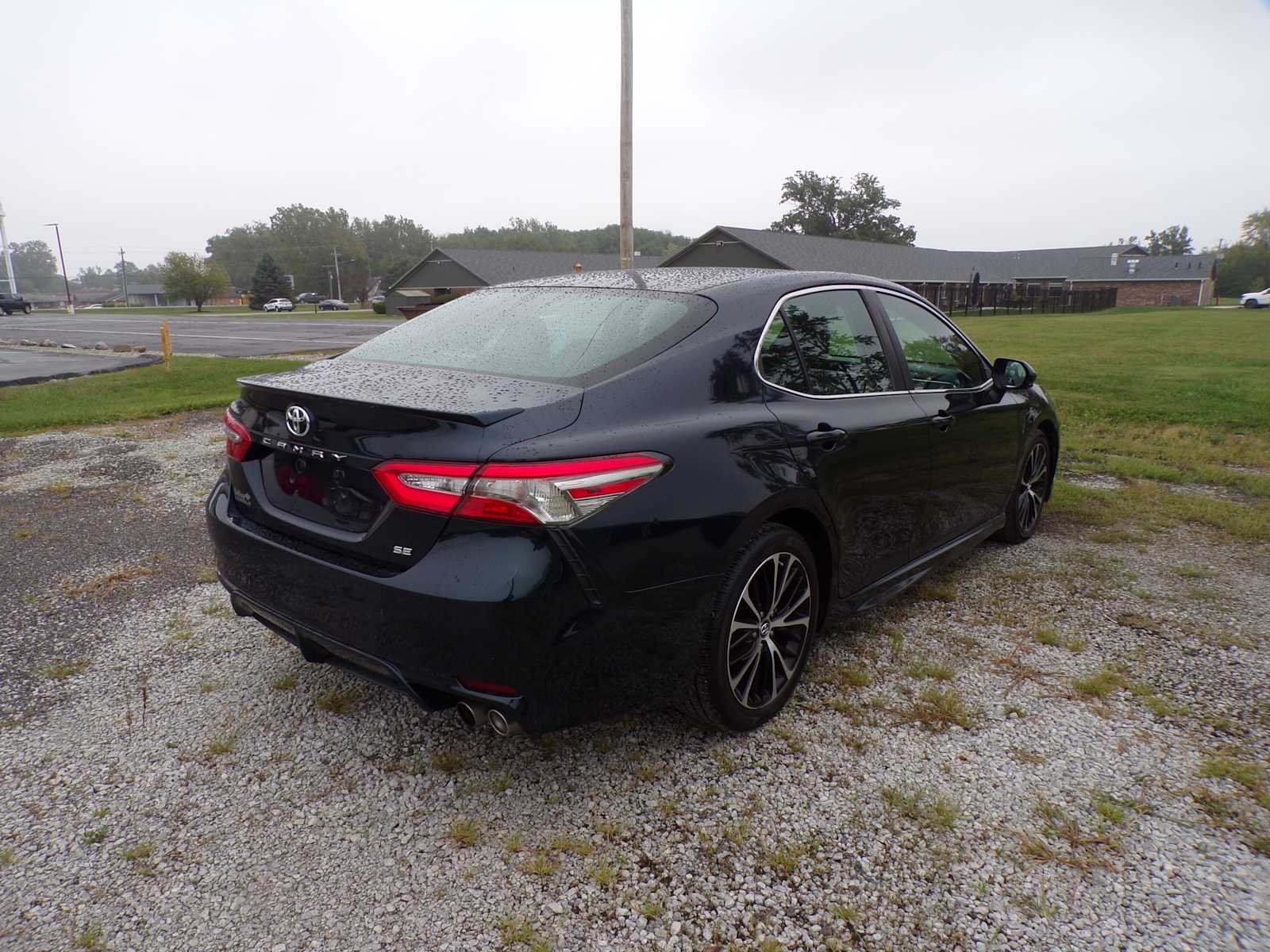 Used 2018 Blue Toyota SE image 3