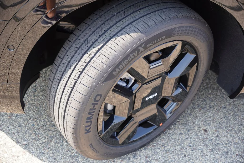 New 2027 Ebony Black Kia SX Prestige image 9