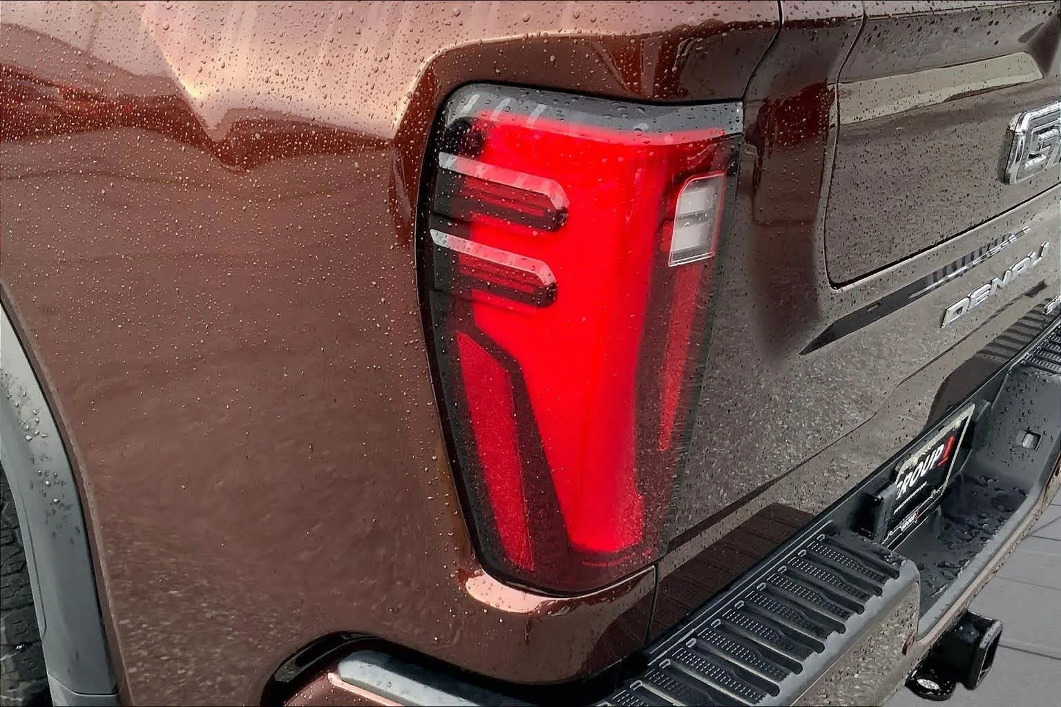Used 2024 Redwood Metallic GMC Denali Ultimate image 27