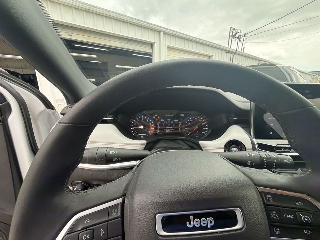 Used 2023 White Jeep Limited image 15