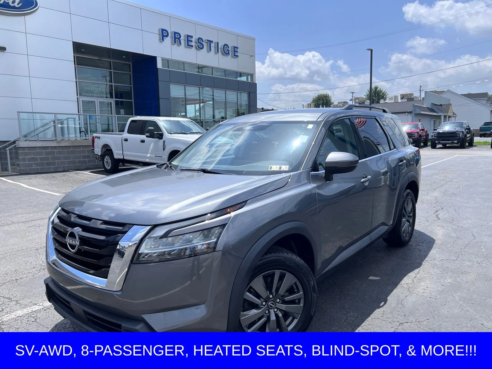 2022 Nissan Pathfinder SV 4WD's photo