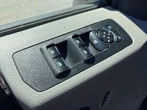Used 2020  Ford XL image 28