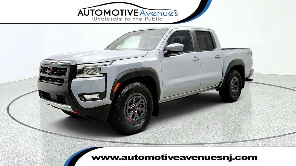 Used 2025 Boulder Gray Pearl Nissan Crew Cab 4x2 PRO-X image 1