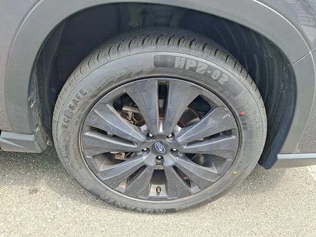 Used 2022 Gray Subaru Onyx Edition image 8