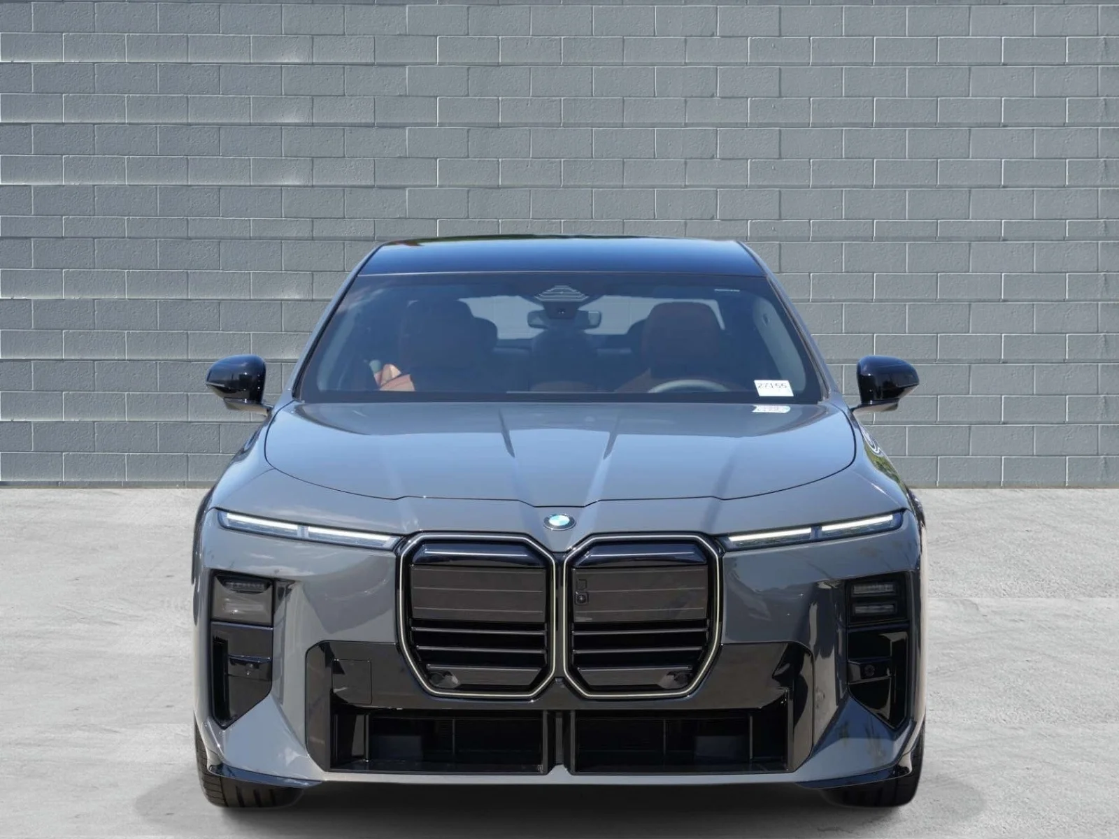 New 2027 Dravit Grey Metallic BMW 740i image 2
