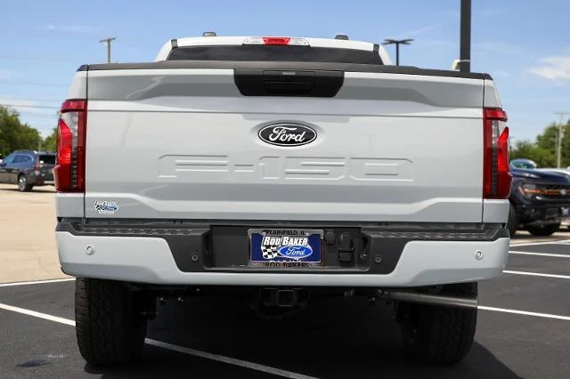 New 2026 Avalanche Ford XLT image 10