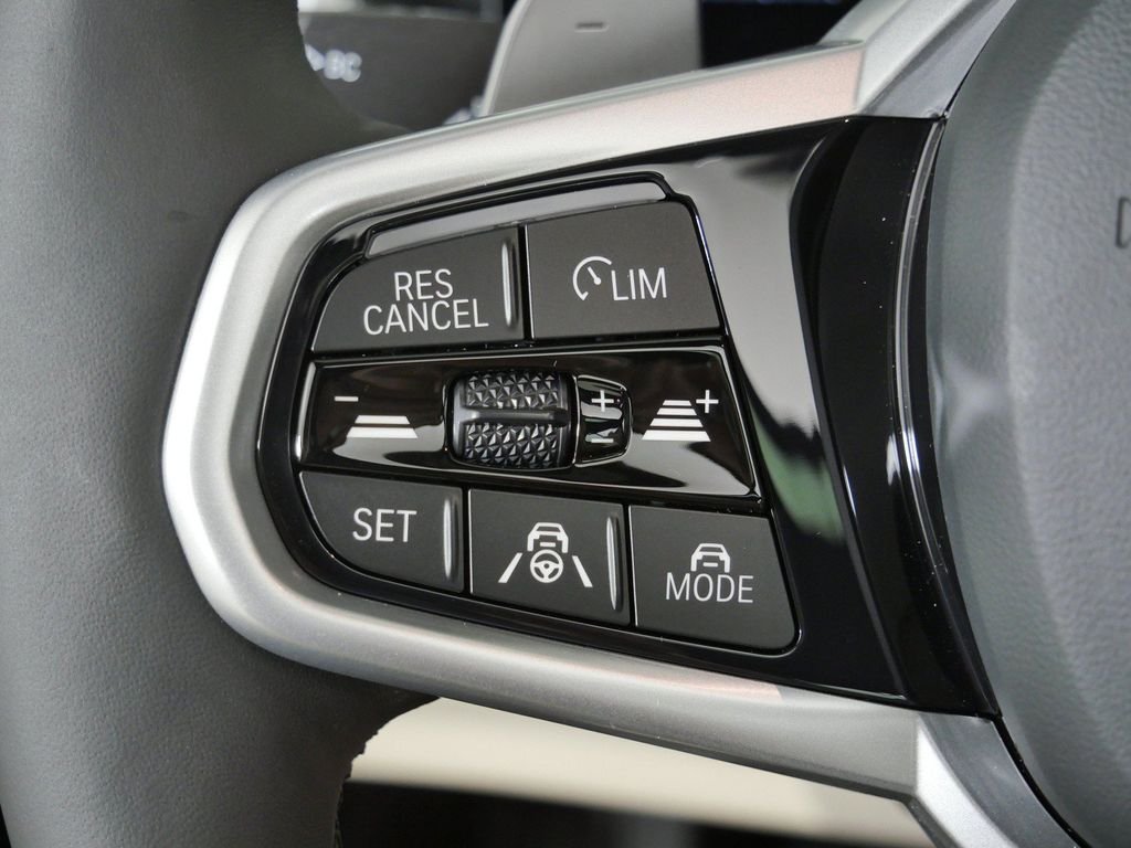 New 2026 Black Sapphire Metallic BMW 330i xDrive image 39
