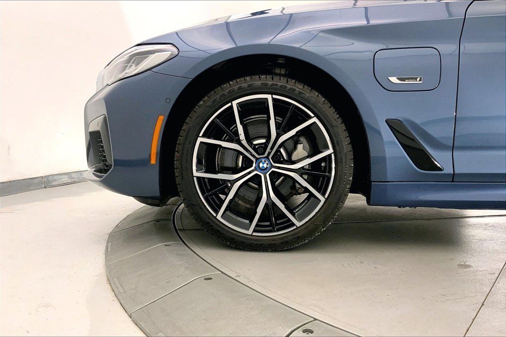 Certified Used 2023 Arctic Race Blue Metallic BMW  image 8