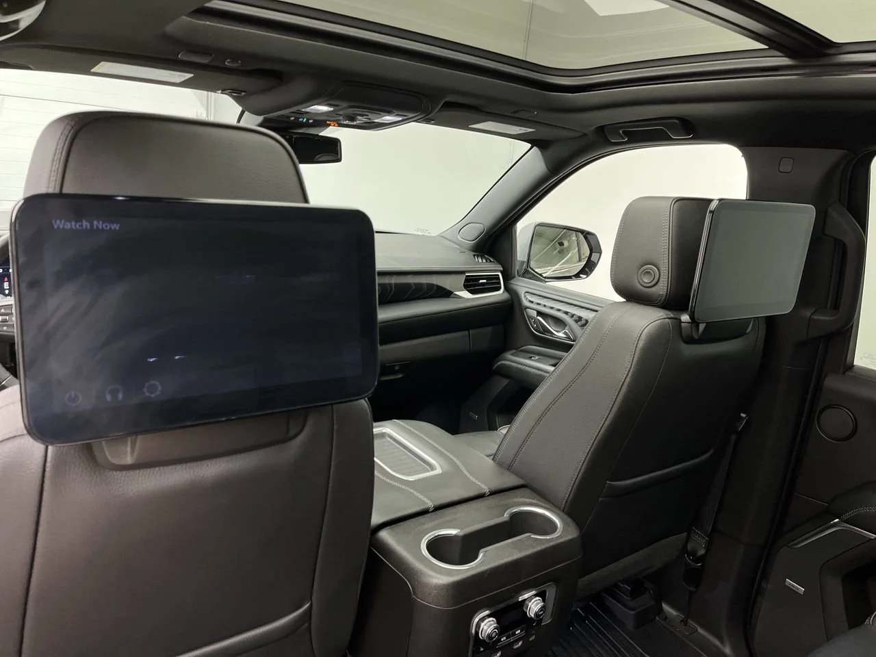 Used 2023 Sterling Metallic GMC Denali image 15