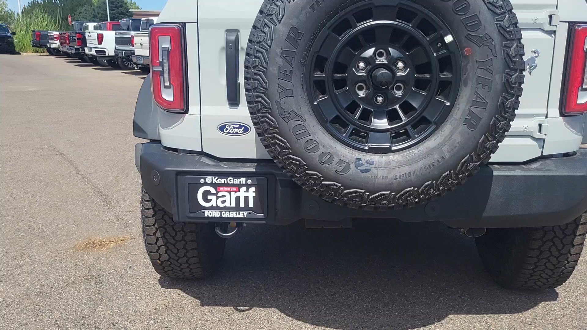 New 2026 Avalanche Gray Ford Outer Banks image 26