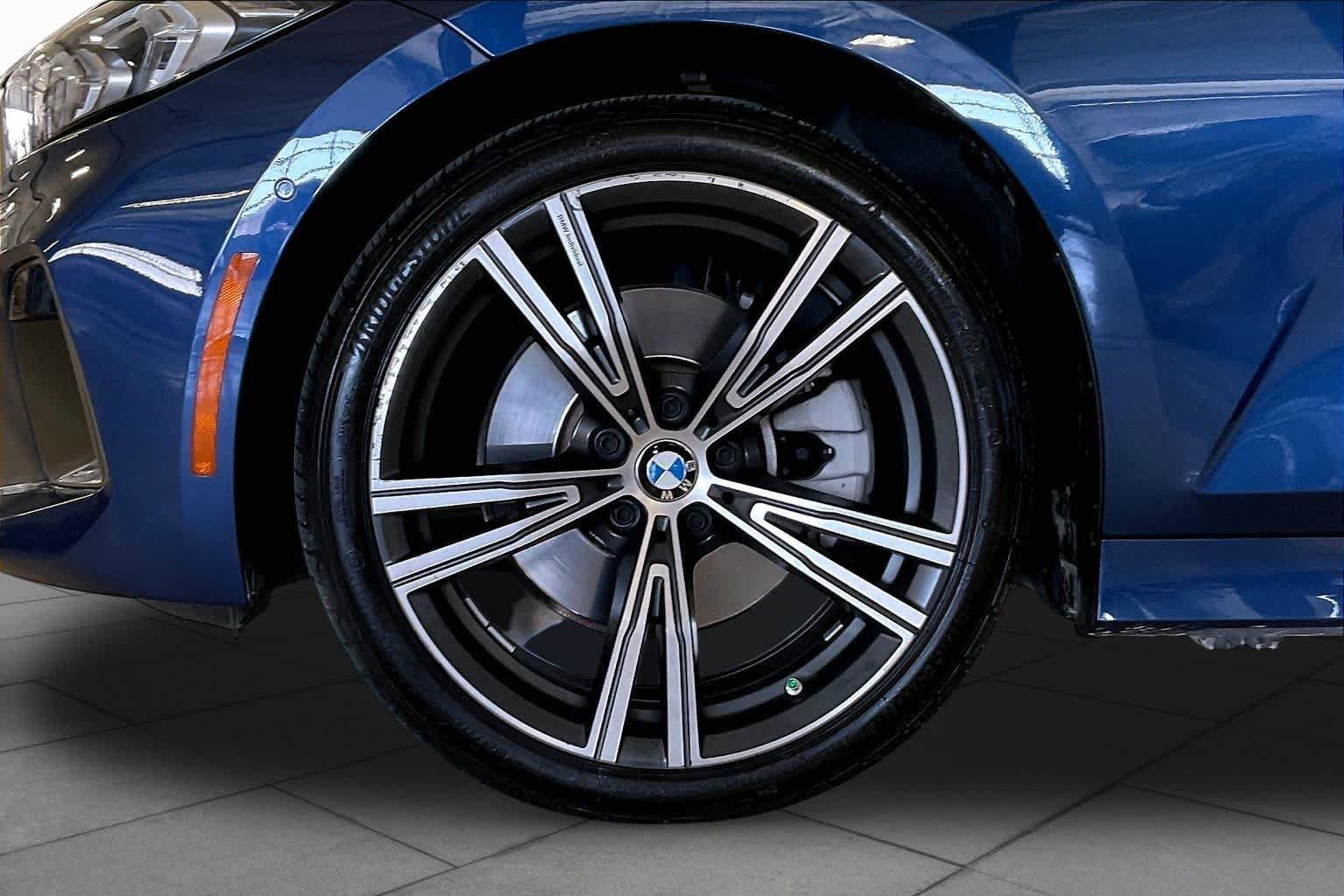Used 2024 Phytonic Blue Metallic BMW 330i image 9