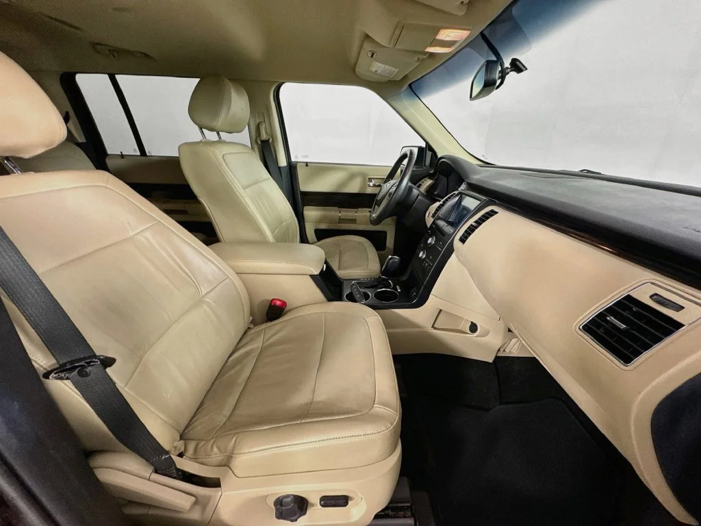 Used 2018 Burgundy Ford SEL image 36