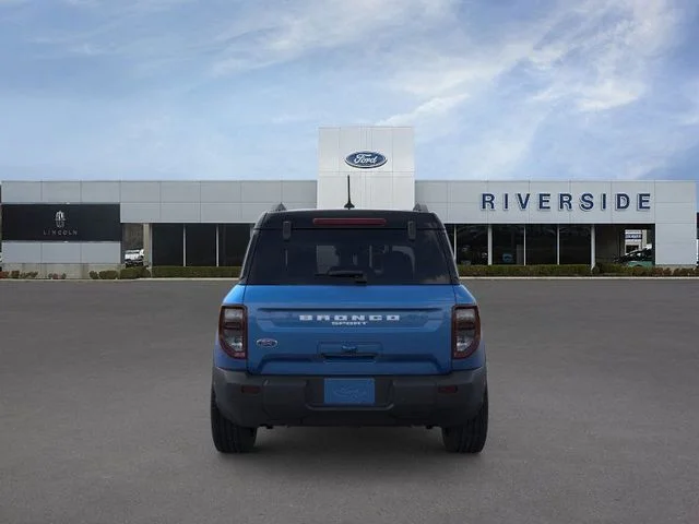 New 2025 Velocity Blue Metallic Ford Outer Banks® image 5