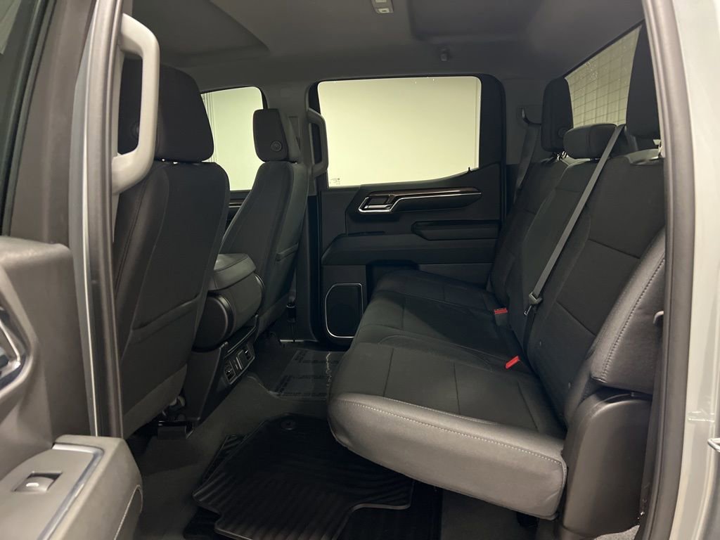 2024 Chevrolet Silverado 1500 LT - Photo 12