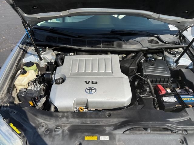 Used 2011 Silver Toyota Limited image 24