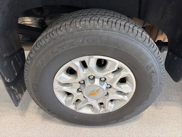 Certified Used 2023 Silver Ice Metallic Chevrolet LTZ image 7