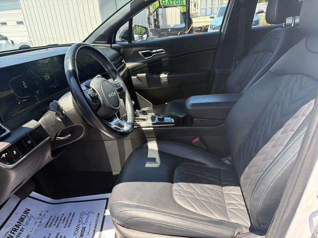 Used 2024 White Kia X-Line image 11