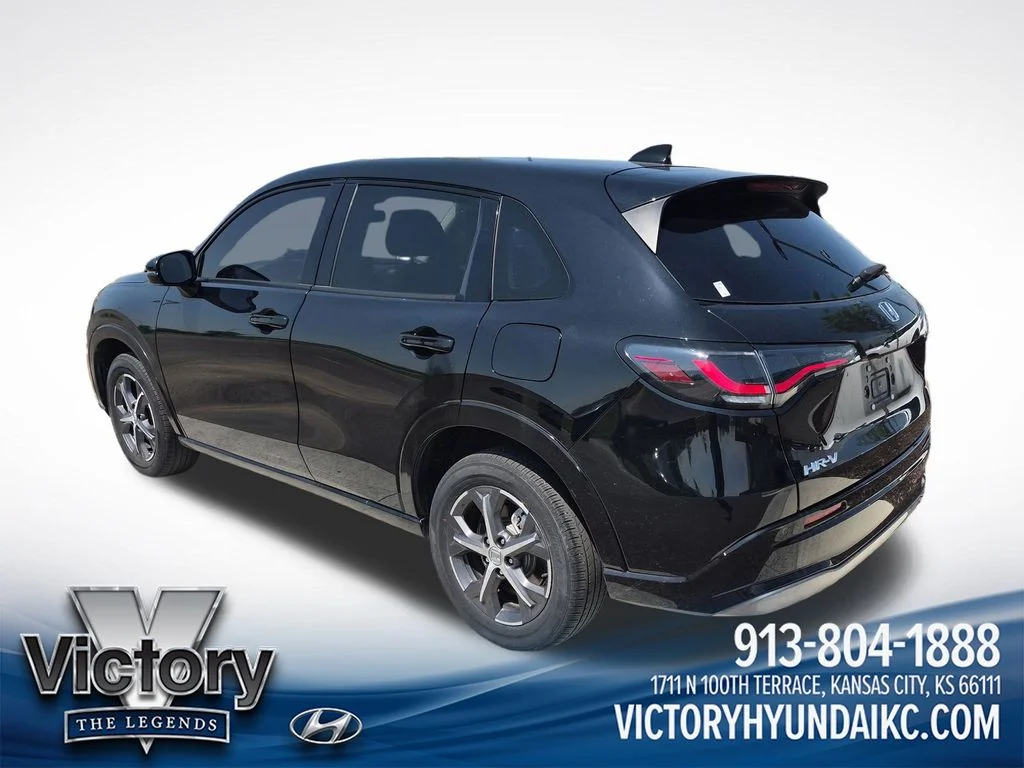 Used 2024  Honda EX-L image 3
