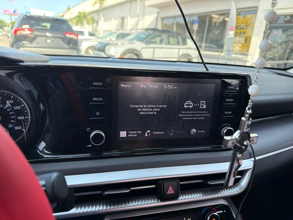 Used 2022 Ebony Black Kia LXS image 4