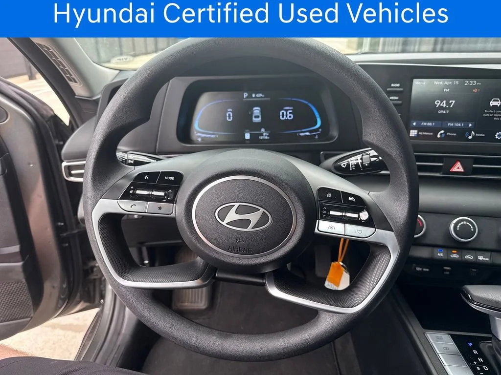 Certified Pre-Owned 2025 Hyundai Elantra SE