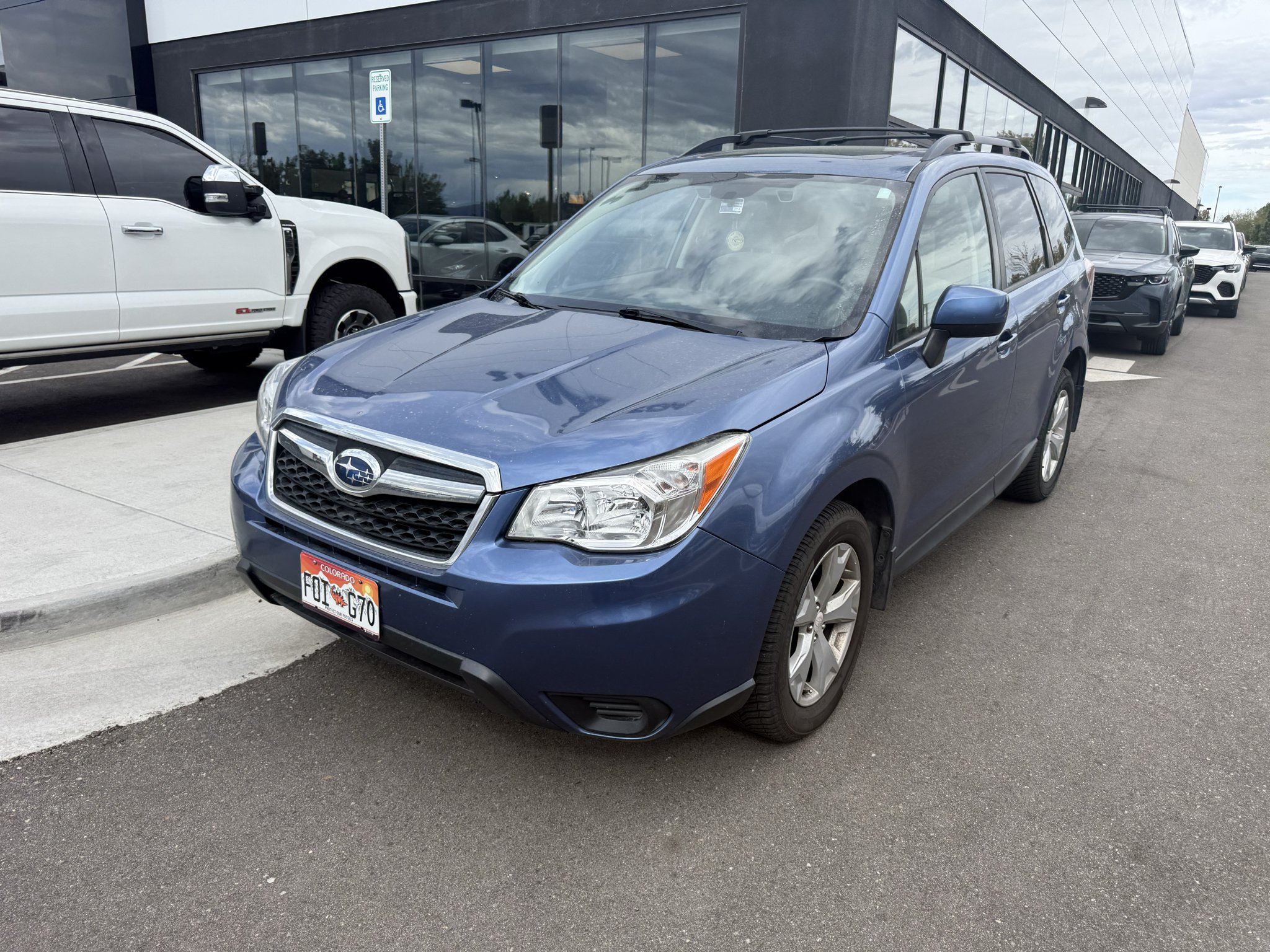 Used 2015 Quartz Blue Pearl Subaru 2.5i Premium image 2